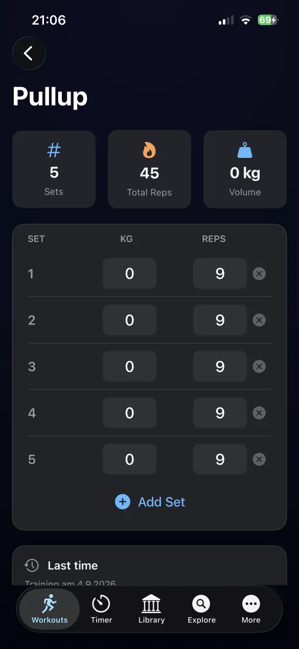 Exercise detail with sets, weight and reps